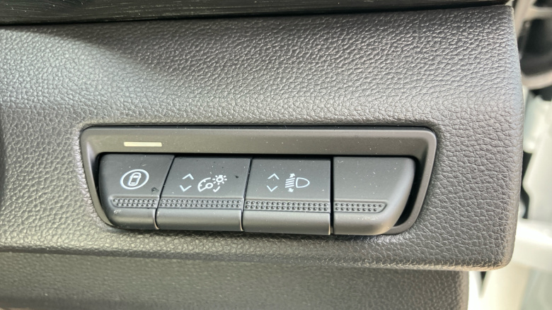 Renault Trafic Swb Diesel SL30 Blue dCi 150 Extra [Safety] Van